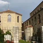 Hotel Serena